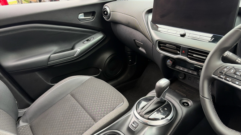 Nissan Juke 1.6 Hybrid N-Connecta 5dr Auto Hybrid Hatchback